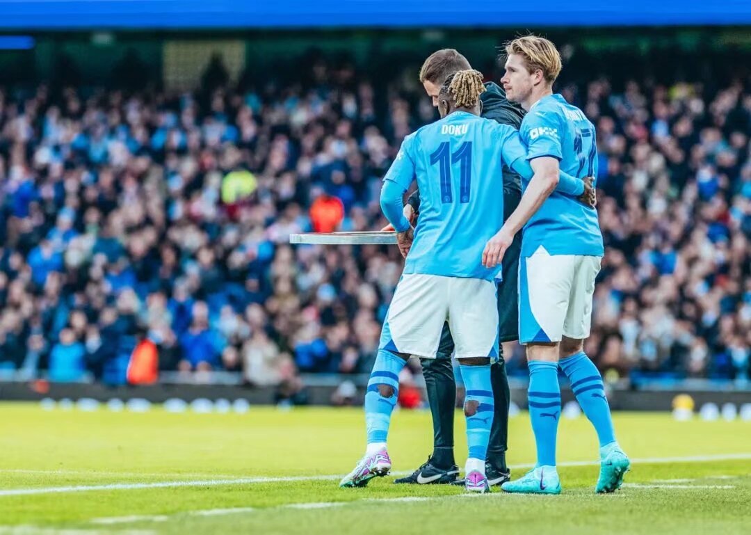 足球报：李新翔脚踝韧带轻伤伤停2周，加布里埃尔还无法合练