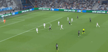 太阳报：涉嫌在酒吧用头撞伤他人，英格兰球星伊万·托尼被捕