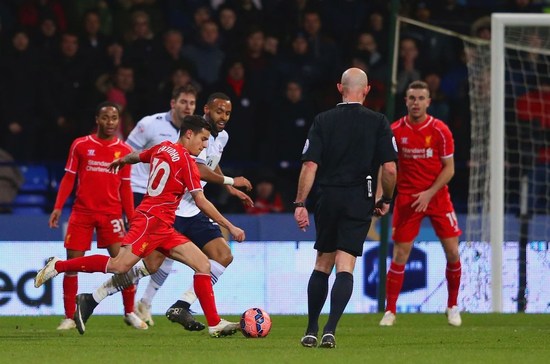 ATP总决赛 辛纳笑到最后